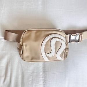 Lululemon Trench Opal Belt Bag 1L
